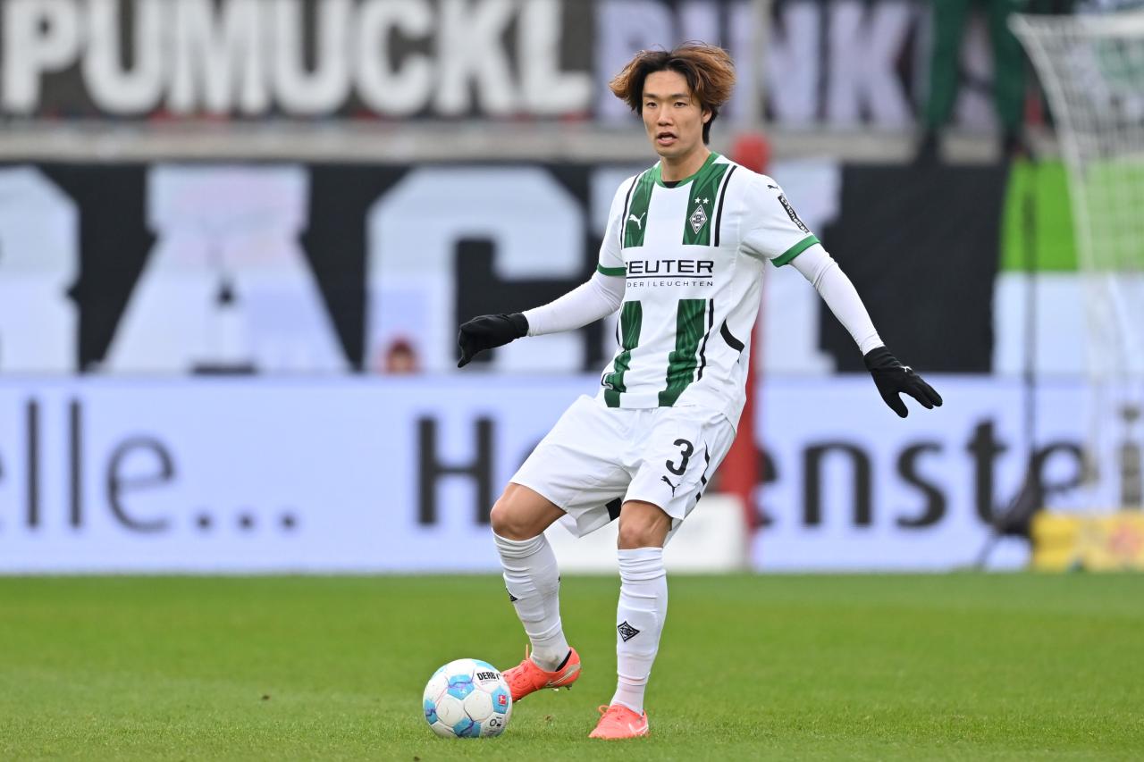 PSV Eindhoven submit second bid for Itakura, per Sky Germany