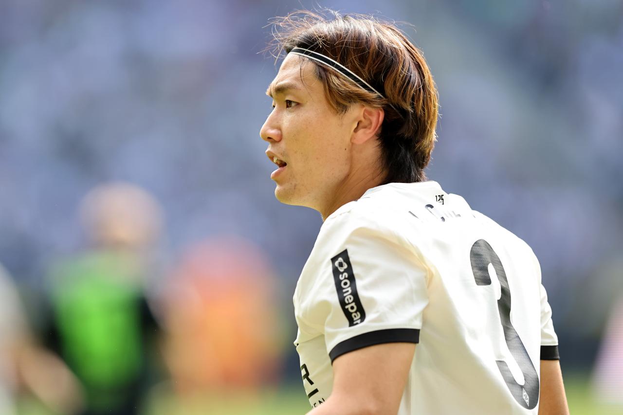 No offer for Itakura, insists Gladbach boss