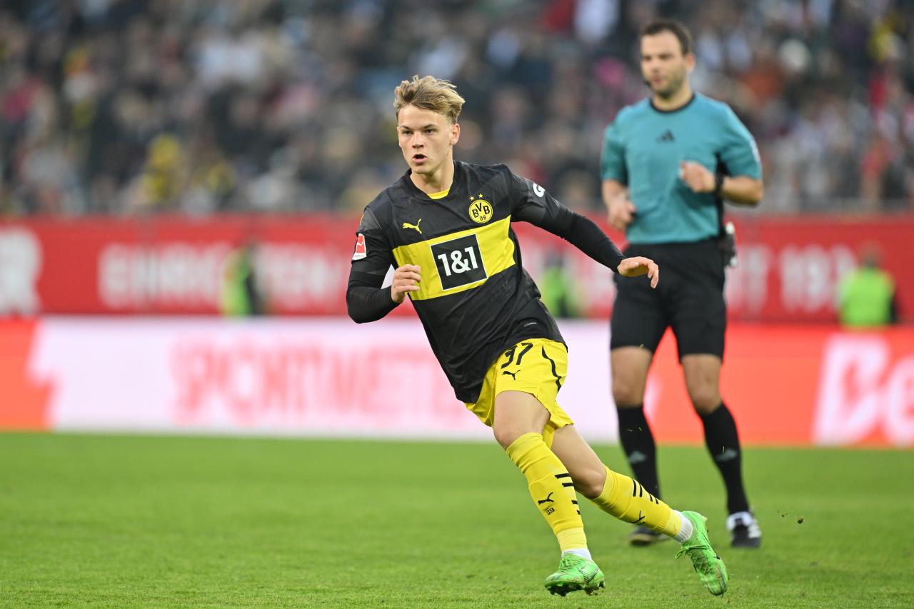 Stuttgart reach agreement with Campbell, Dortmund prefer loan deal