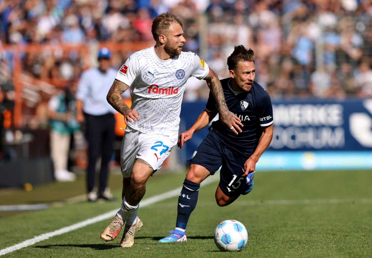 Kaiserslautern and Schalke in tug-of-war for Puchacz