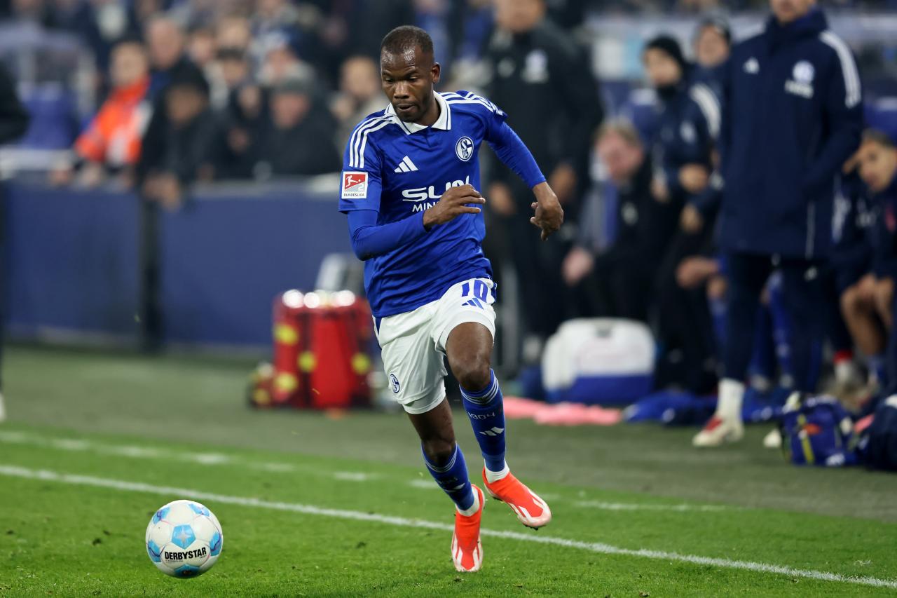 Schalke “irritated” by QPR collapsing deal for Ba