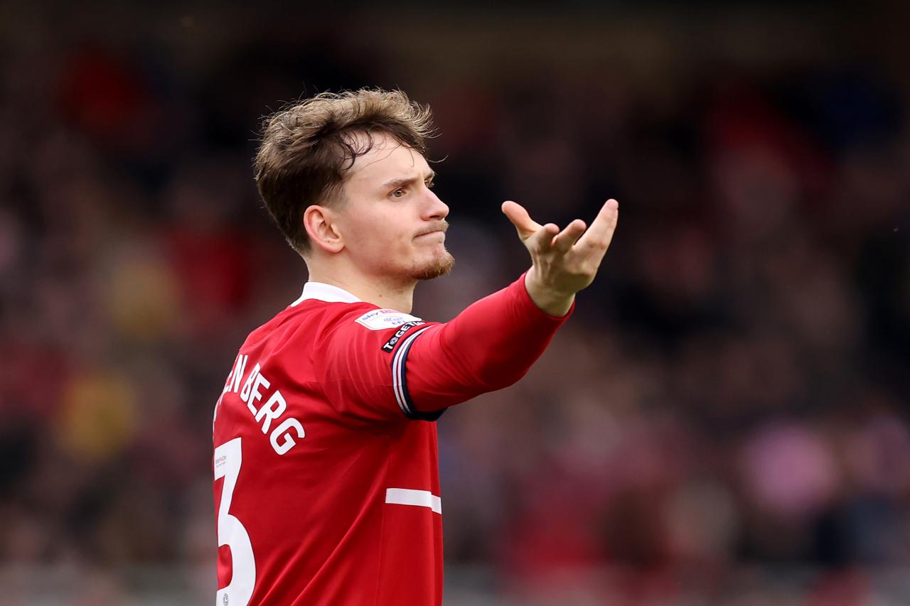 Köln win race for Rav van den Berg