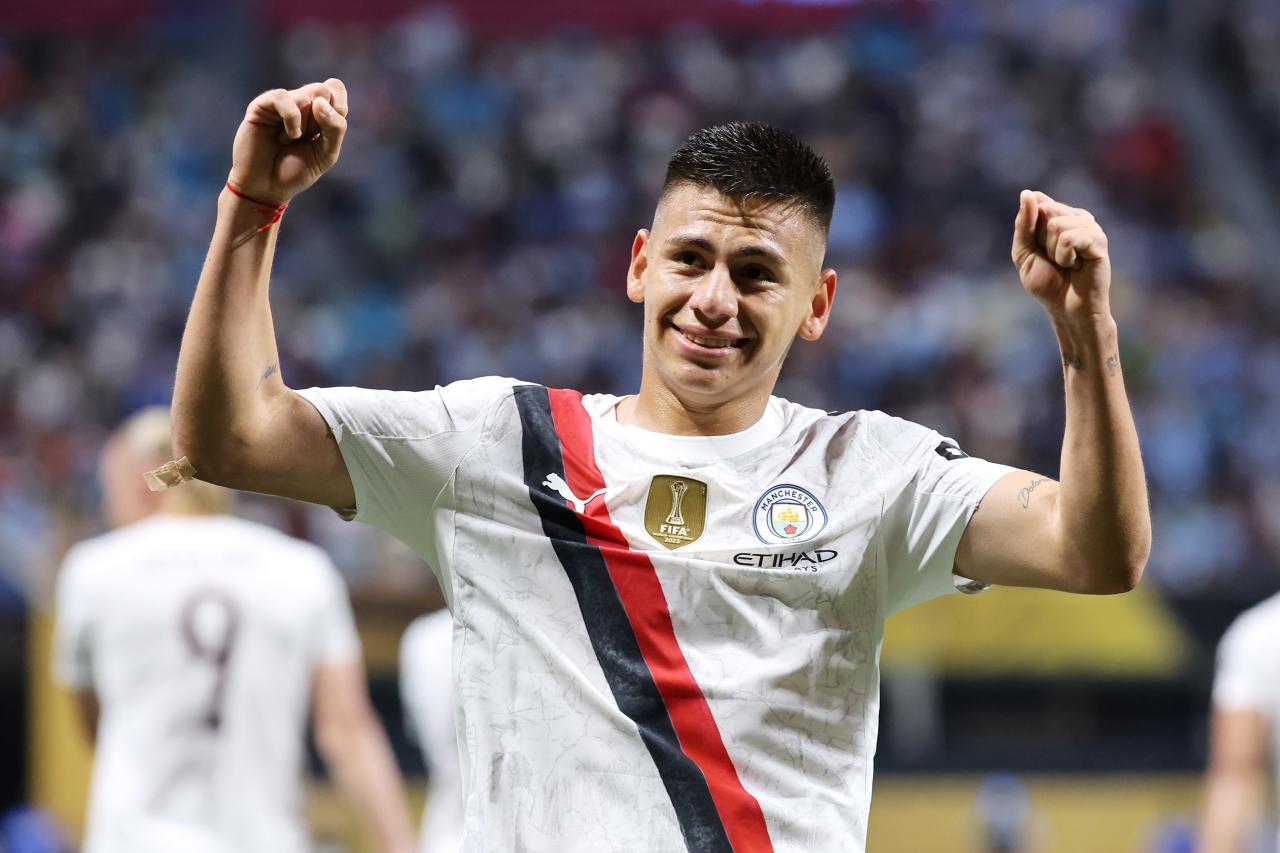 Dortmund submit offer for Man City gem