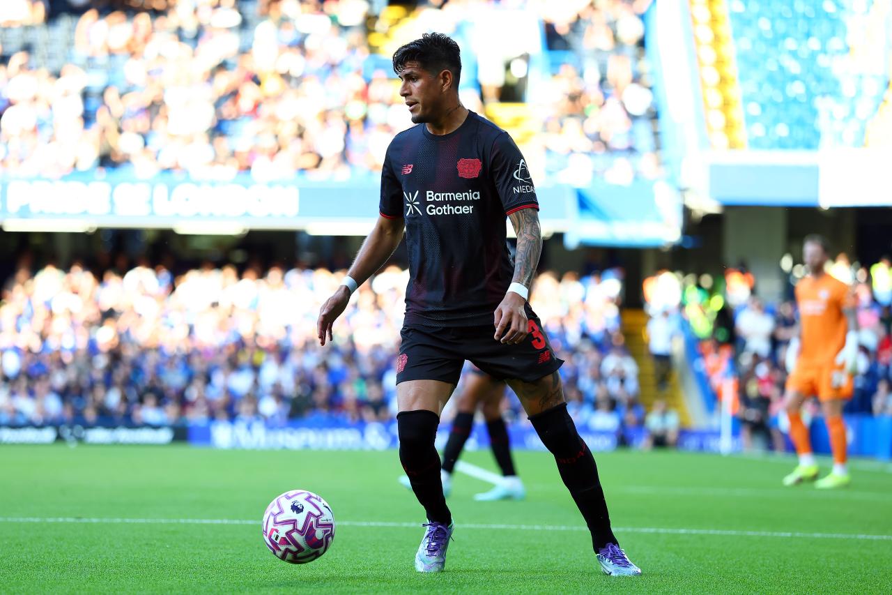 Hincapié agrees Arsenal move