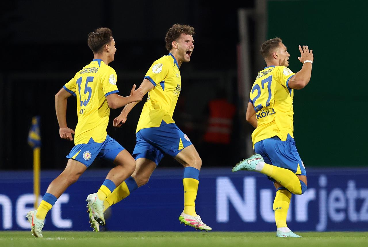 2. Bundesliga: Braunschweig boost survival hopes with dramatic victory over Dresden