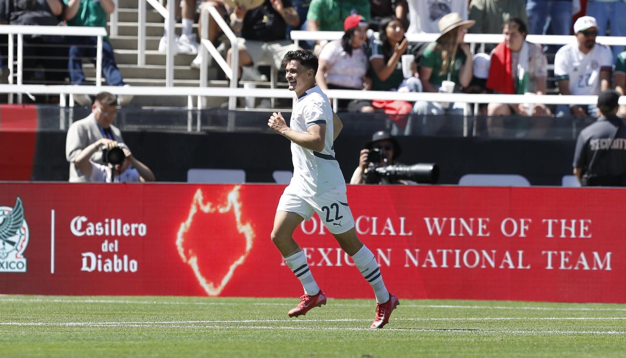 Official: Augsburg sign Pokal winner Rieder