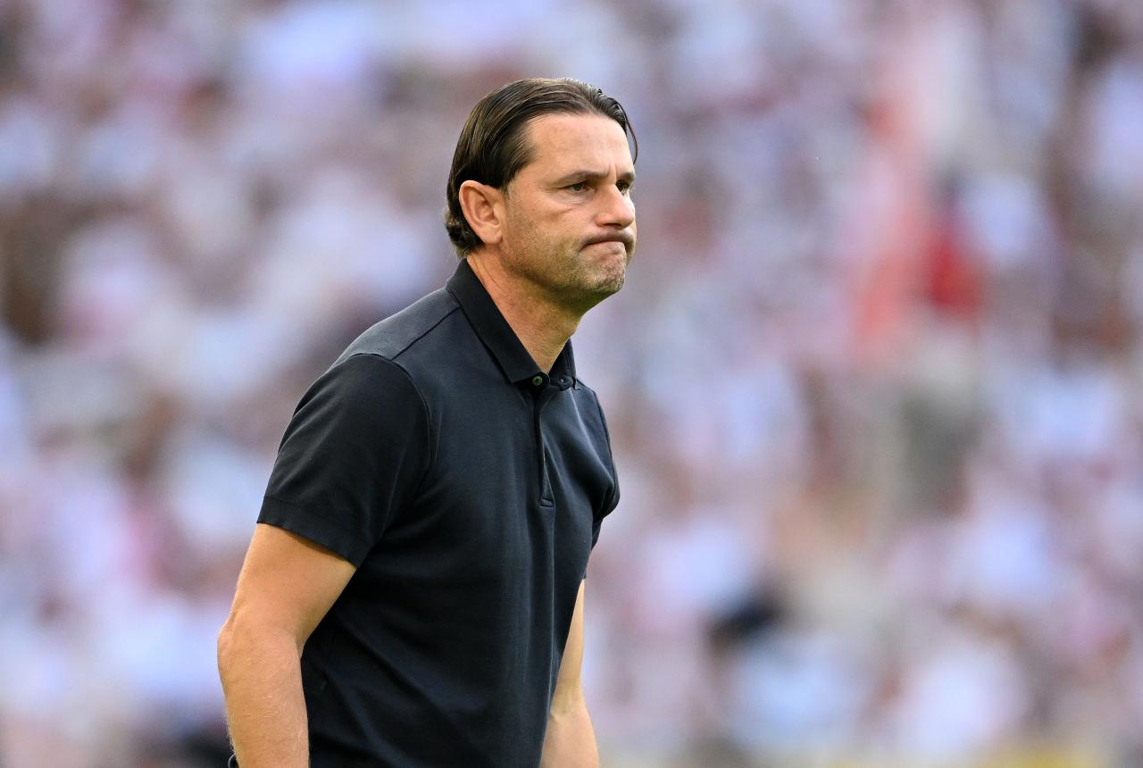 Seoane’s future at Gladbach uncertain after crushing defeat
