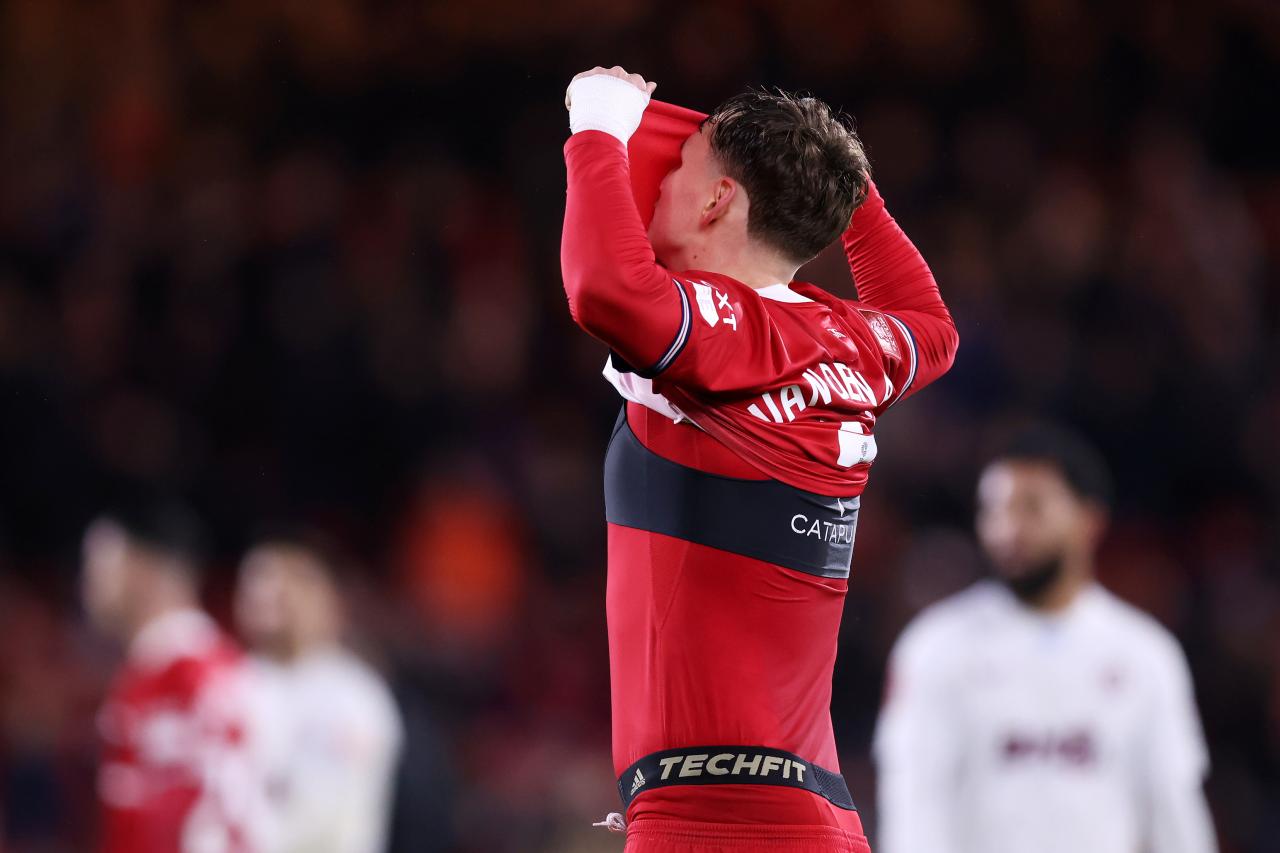 1. FC Köln confirm shoulder surgery for van den Berg