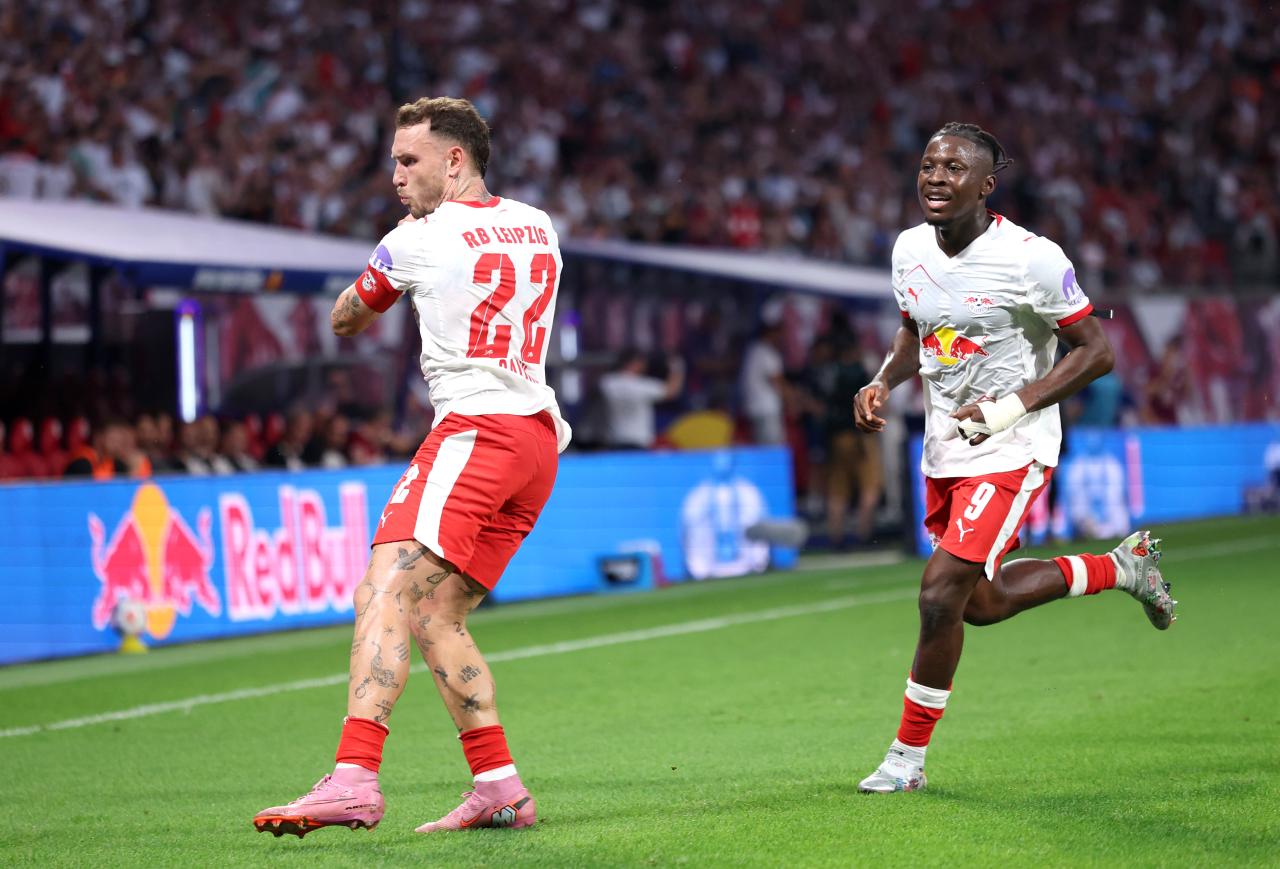 Leipzig go second after third straight victory