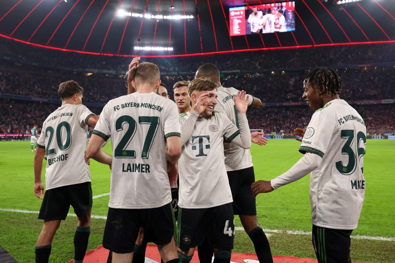 Bayern boss "understands concerns" of fans amid kit controversy