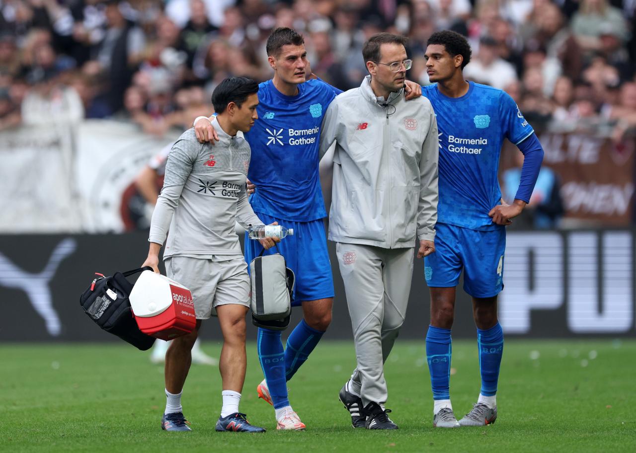 Leverkusen sweat on key duo after win over St. Pauli