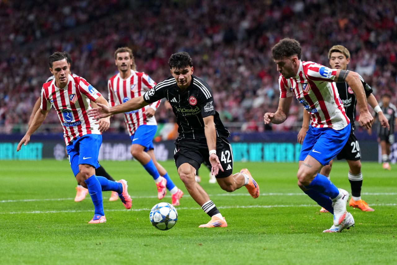 Eintracht eye Uzun extension amid rising transfer speculation