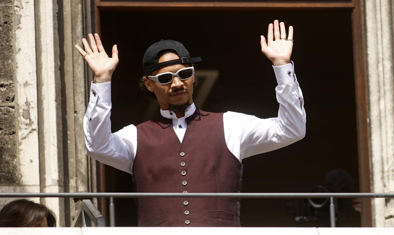 Leroy Sané involved in Oktoberfest scuffle