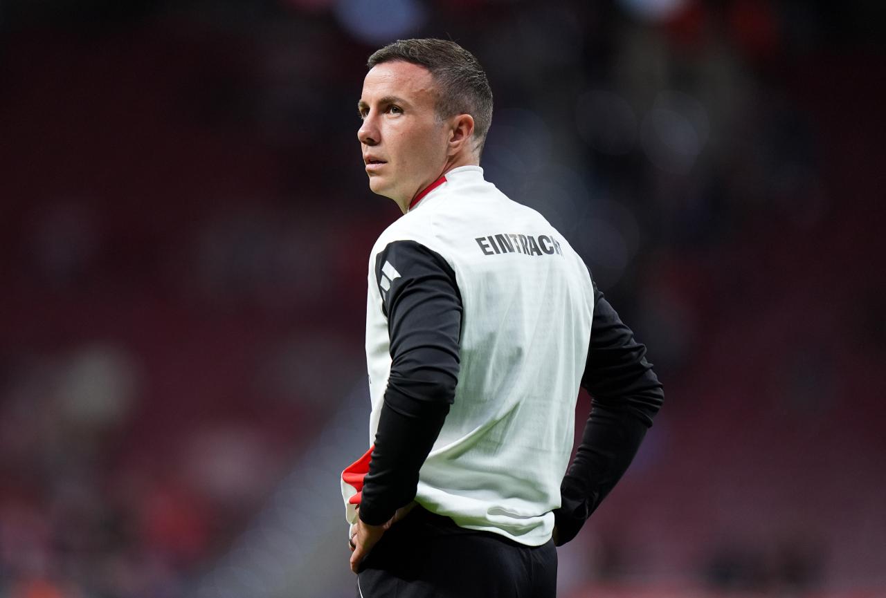 Götze must take salary cut to remain in Frankfurt – BILD