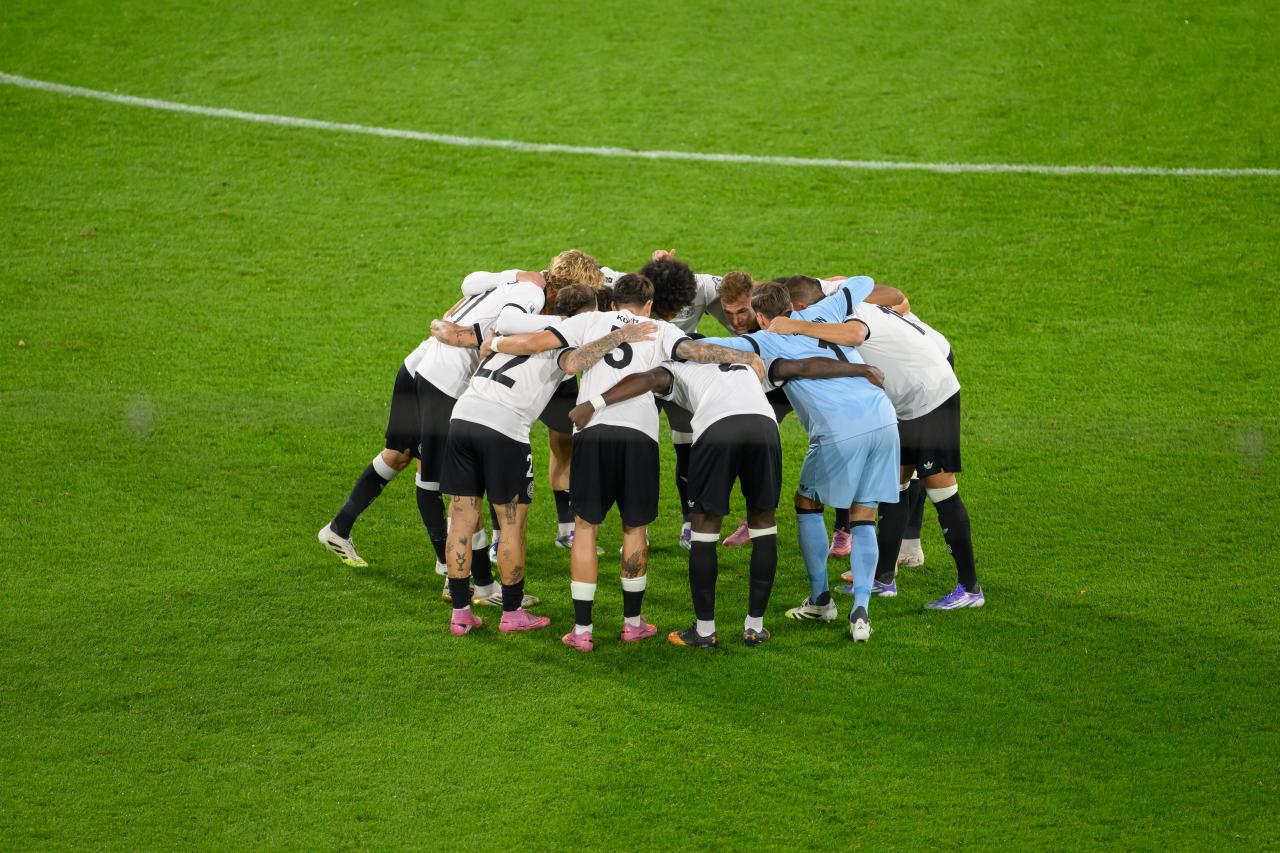 Team news and predicted lineups