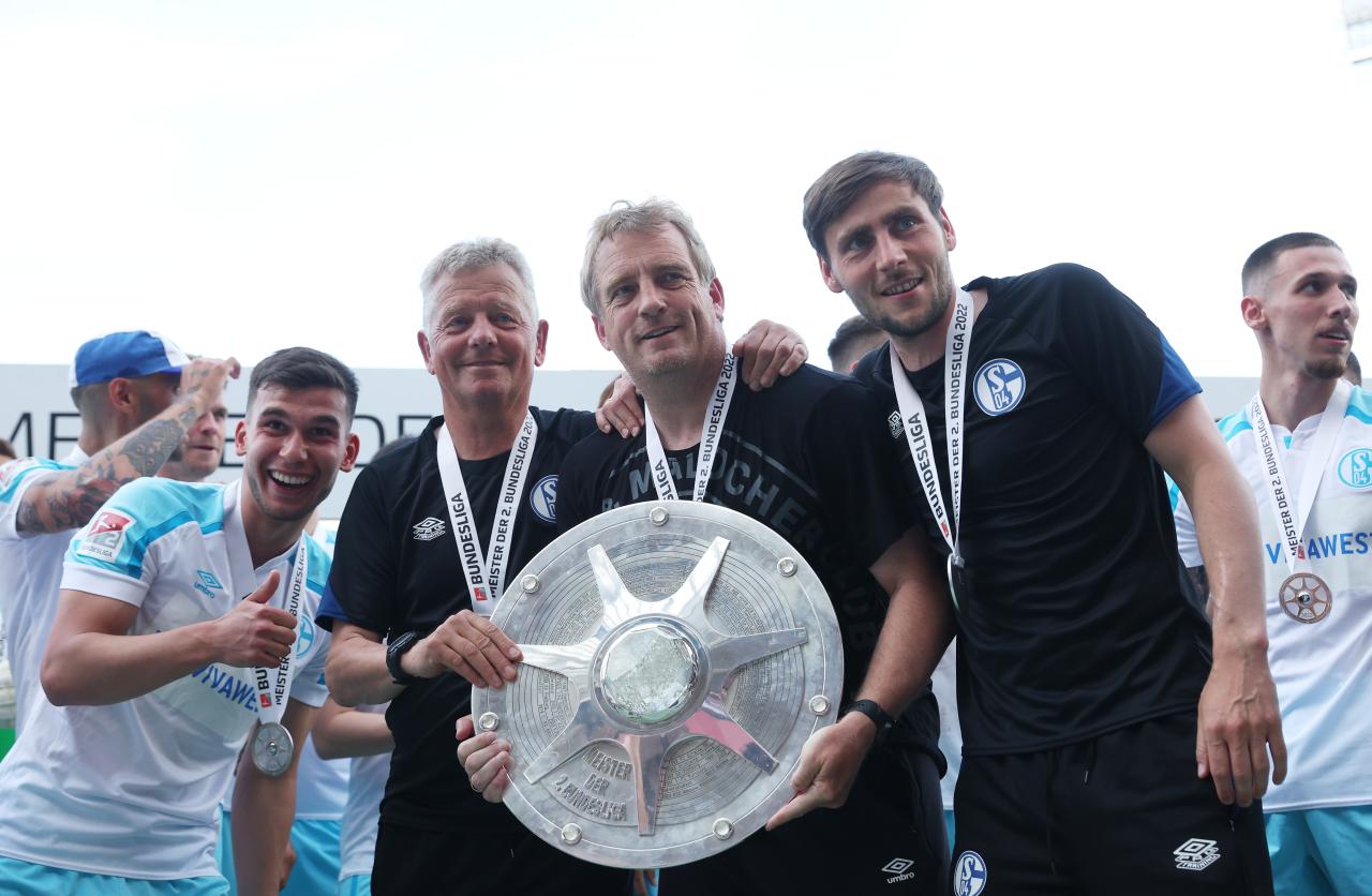 Ex-Schalke assistant coach Büskens linked with Alemannia Aachen job