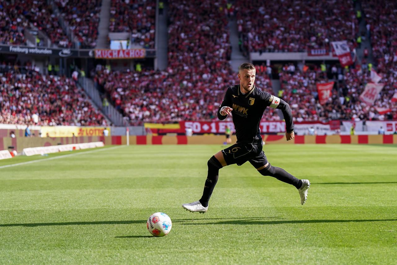 Augsburg’s Gouweleeuw suffers second serious knee injury requiring surgery