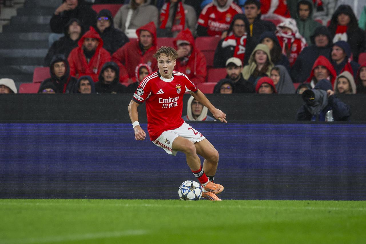 Schjelderup to be shown exit door at Benfica as Bundesliga interest rises