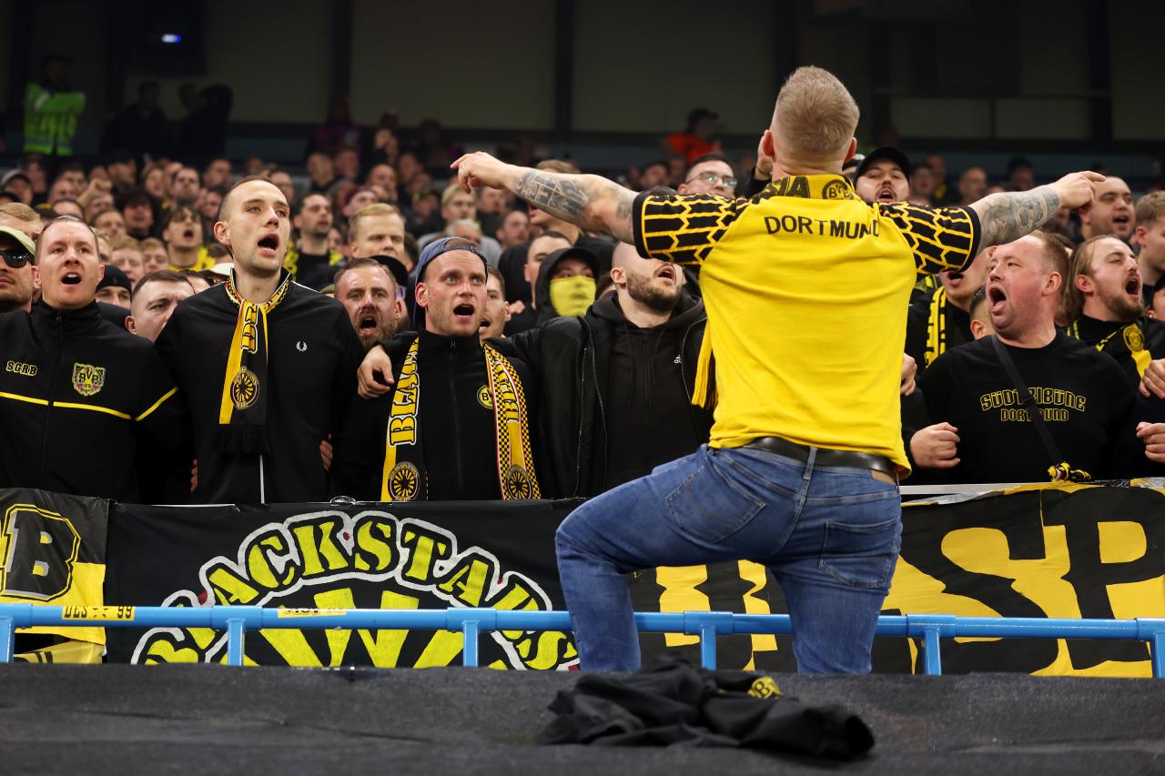 Dortmund to battle Manchester United in race for 16-year-old Swedish striker