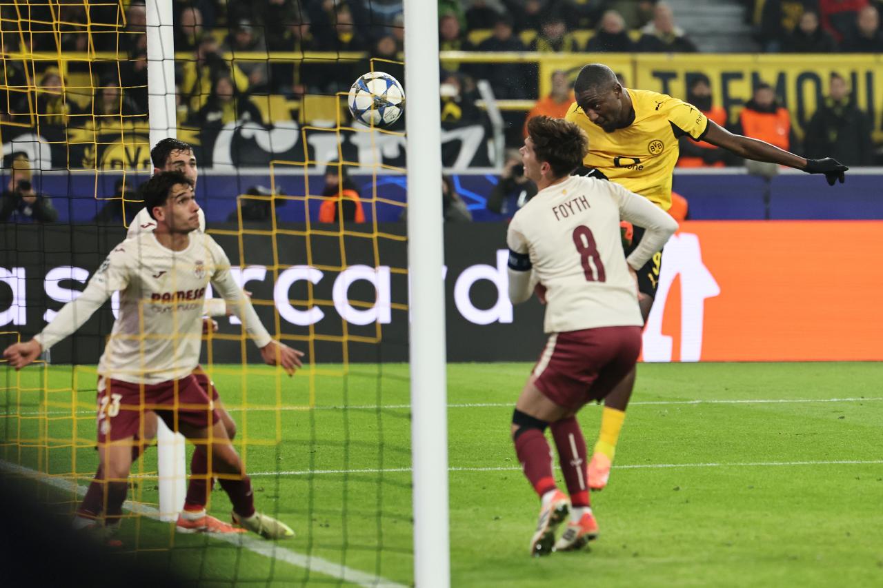 Guirassy at the double as Dortmund dismantle 10-man Villarreal