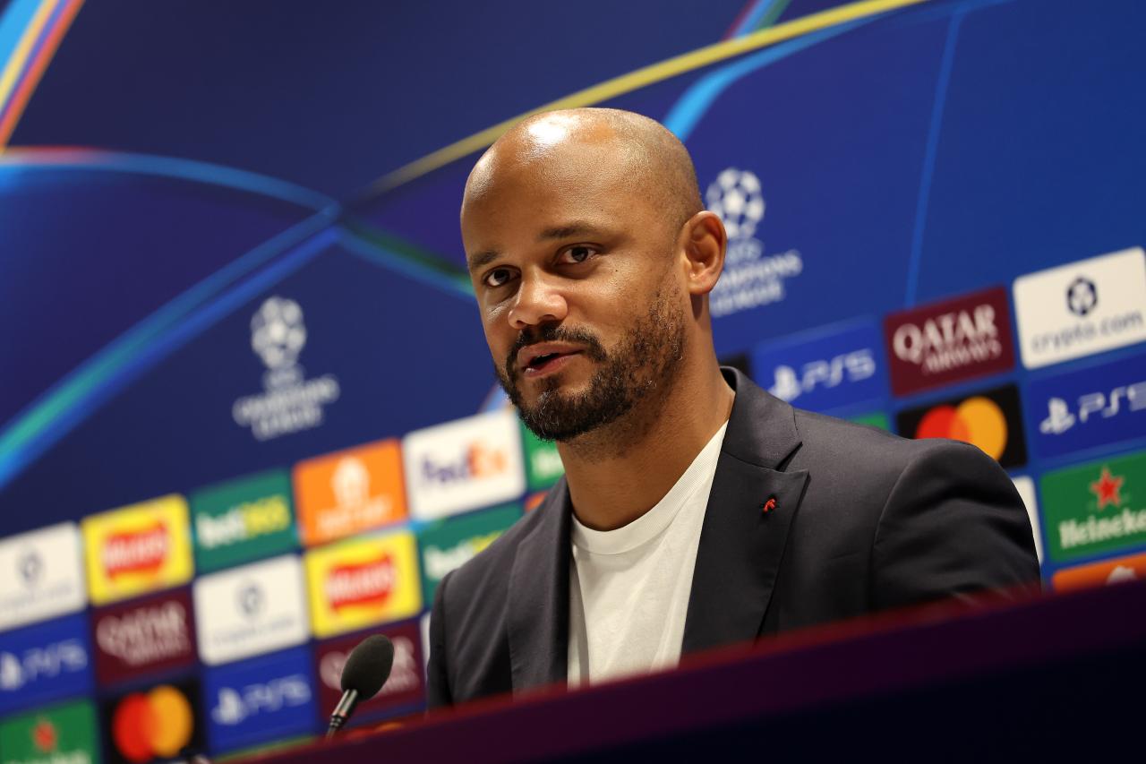 Vincent Kompany shares team news and discusses Bayern’s “difficult task” against Arsenal