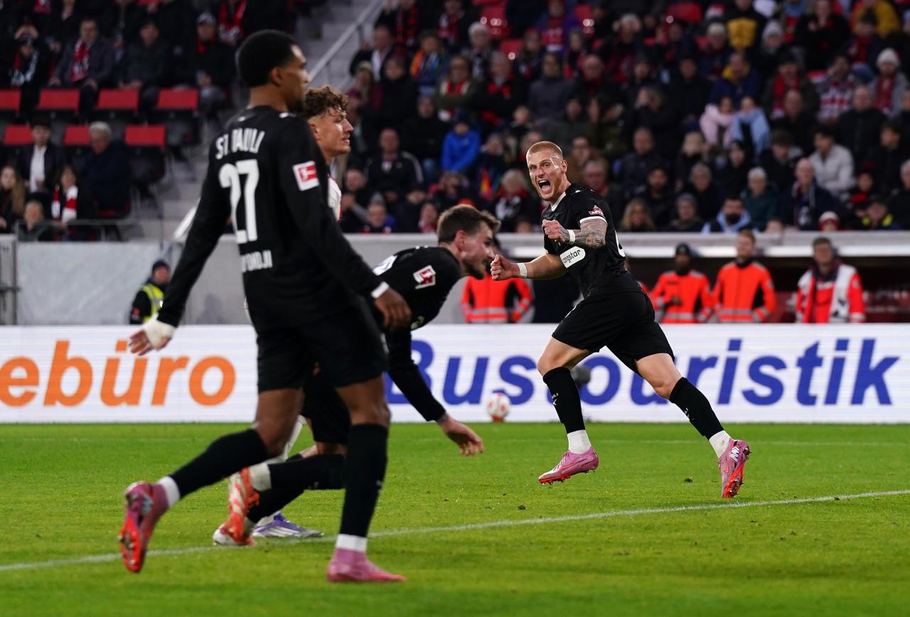 Oppie’s late strike guides St.Pauli past Gladbach in last-16 encounter