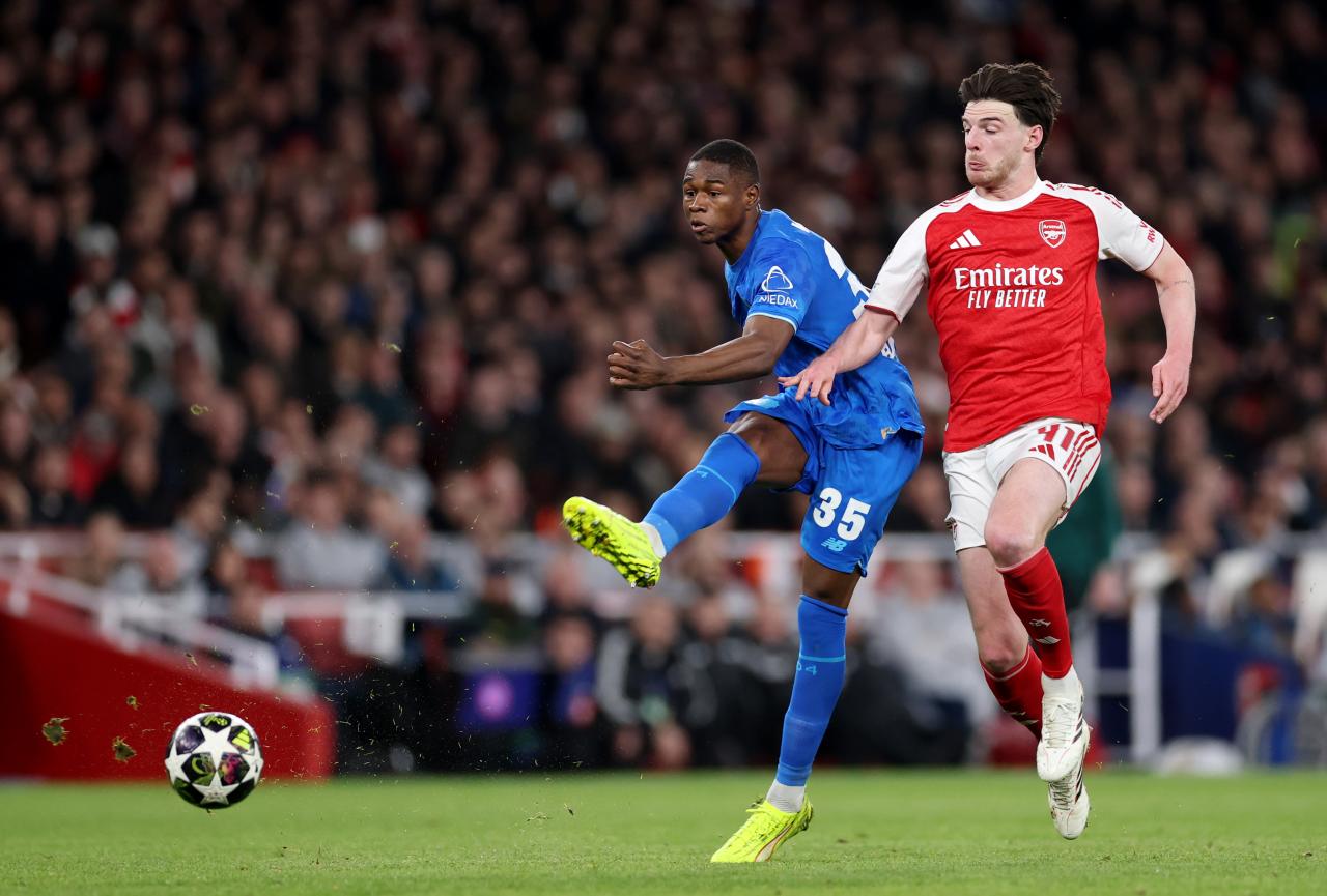 Bayer Leverkusen forward's agent confirms "genuine" interest from Arsenal