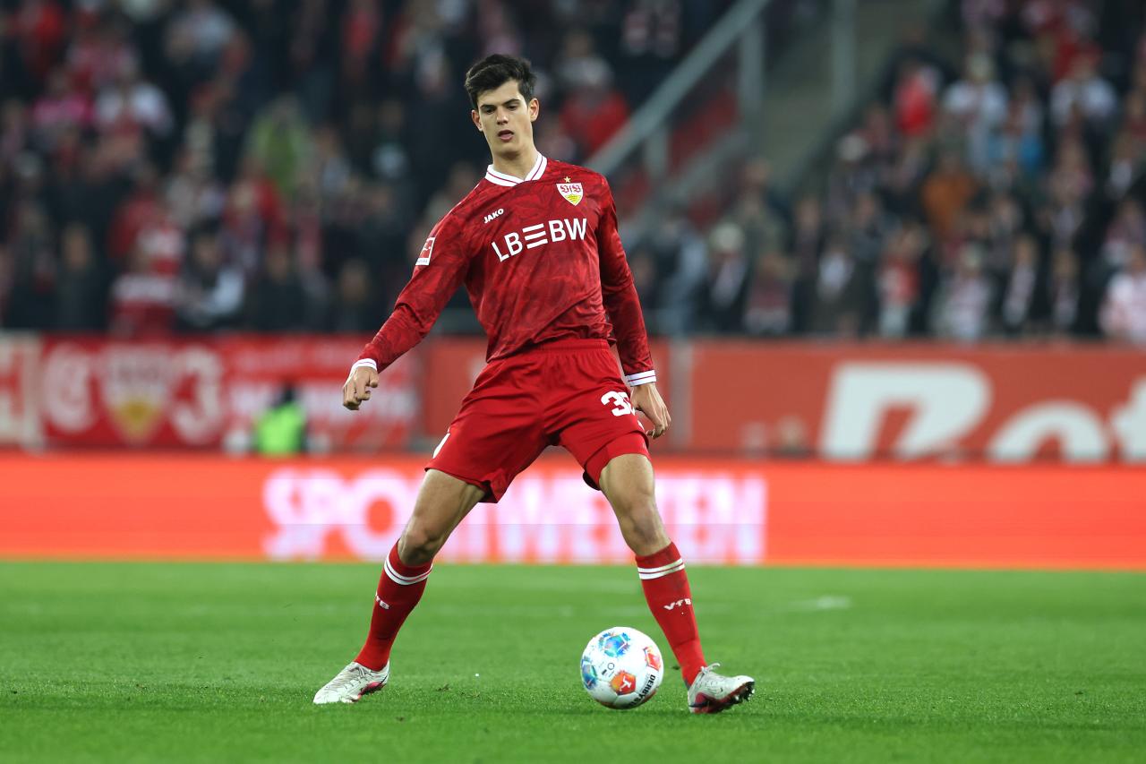 Stuttgart's Chema Andrés open to Real Madrid return