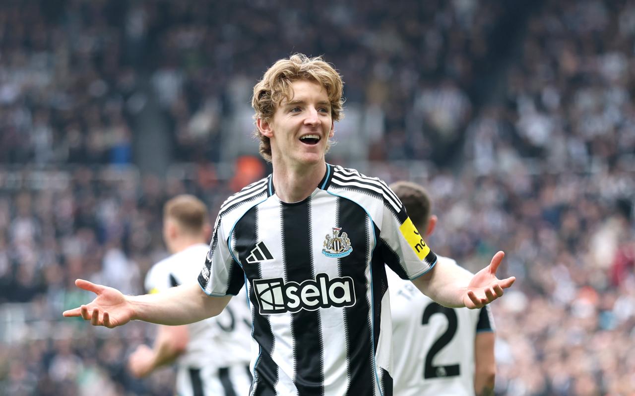 Bayern eye Premier League winger as top target