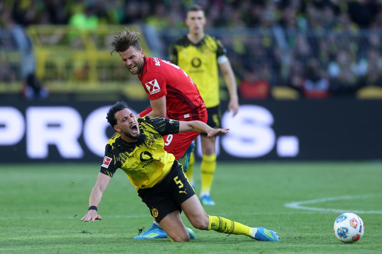 Dortmund defender set to miss rest of season while trio near return