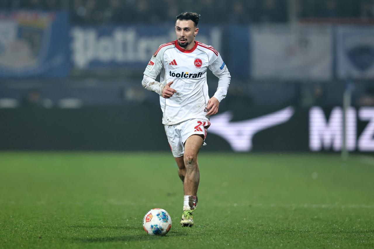 Freiburg confirm loan return and contract extension for young full-back