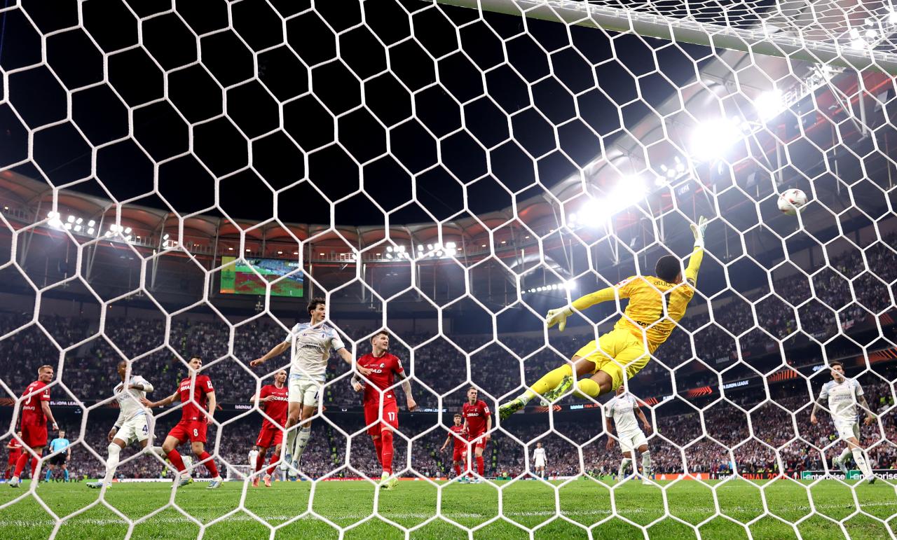 Freiburg suffer Europa League heartbreak as Emery’s Villa prevail in Istanbul