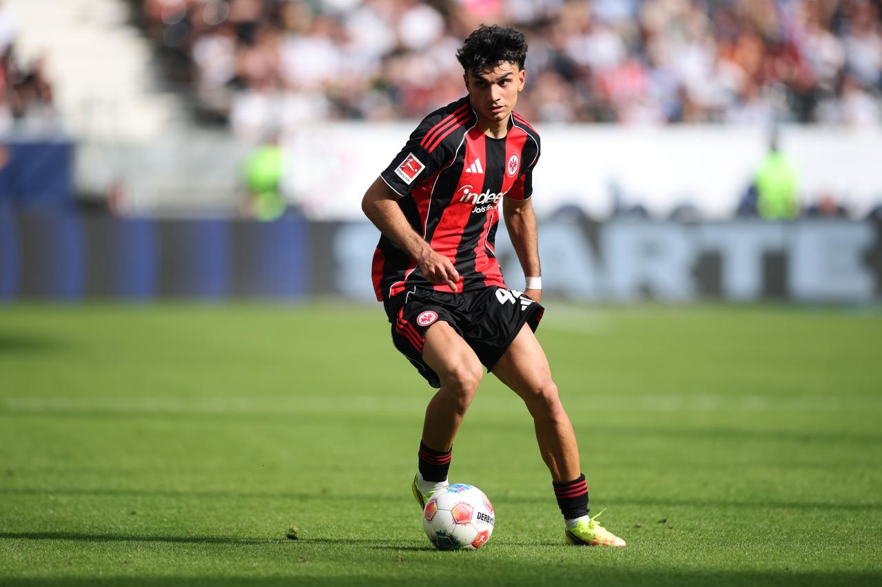 Galatasaray plotting shock move for Frankfurt star Can Uzun
