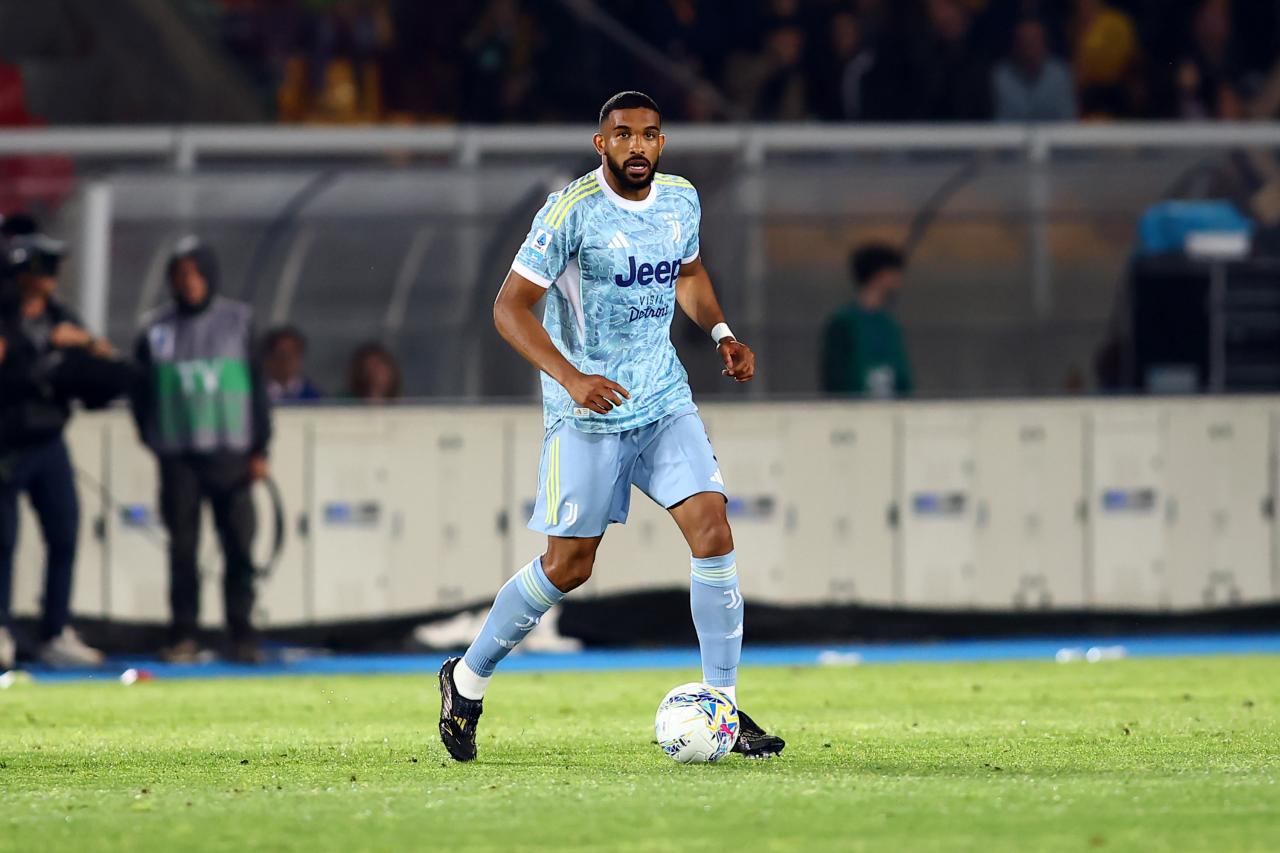 Bayern Munich linked with Juventus centre-half Bremer