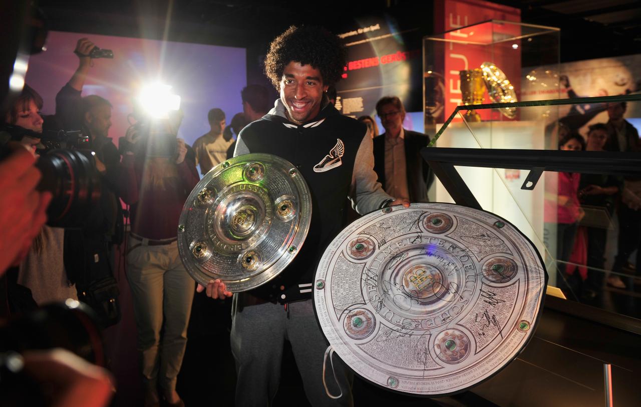 Treble winner Dante leads Nice to safety in his last game before retirement at 42
