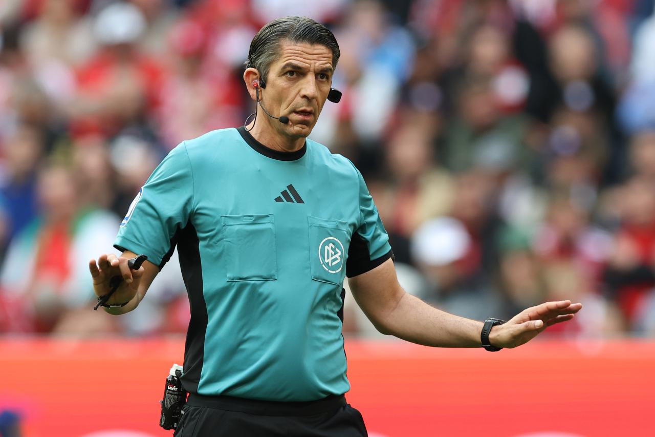 Deniz Aytekin and Fabienne Michel named DFB Referees of the Year 2025-26