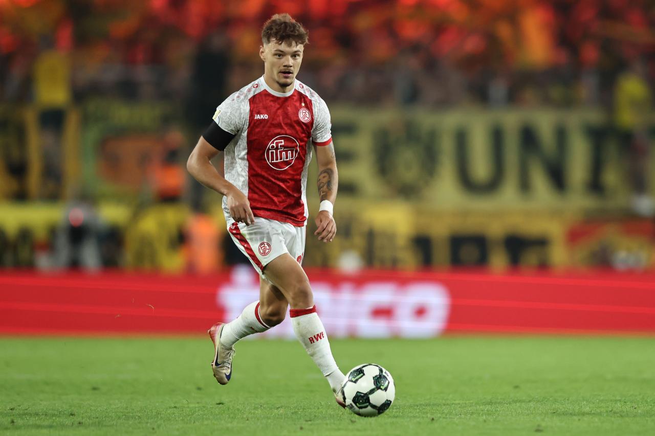 Jannik Hofmann to Remain at Rot-Weiss Essen Amidst 1.FC Nürnberg Transfer to 1. FC Nürnberg