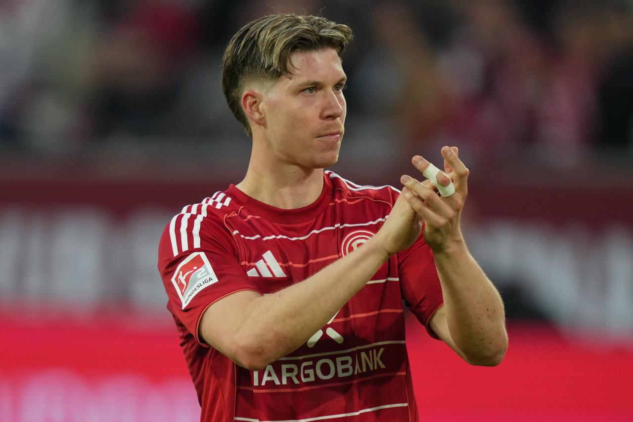 Werder Bremen reach agreement to sign Düsseldorf's Cedric Itten