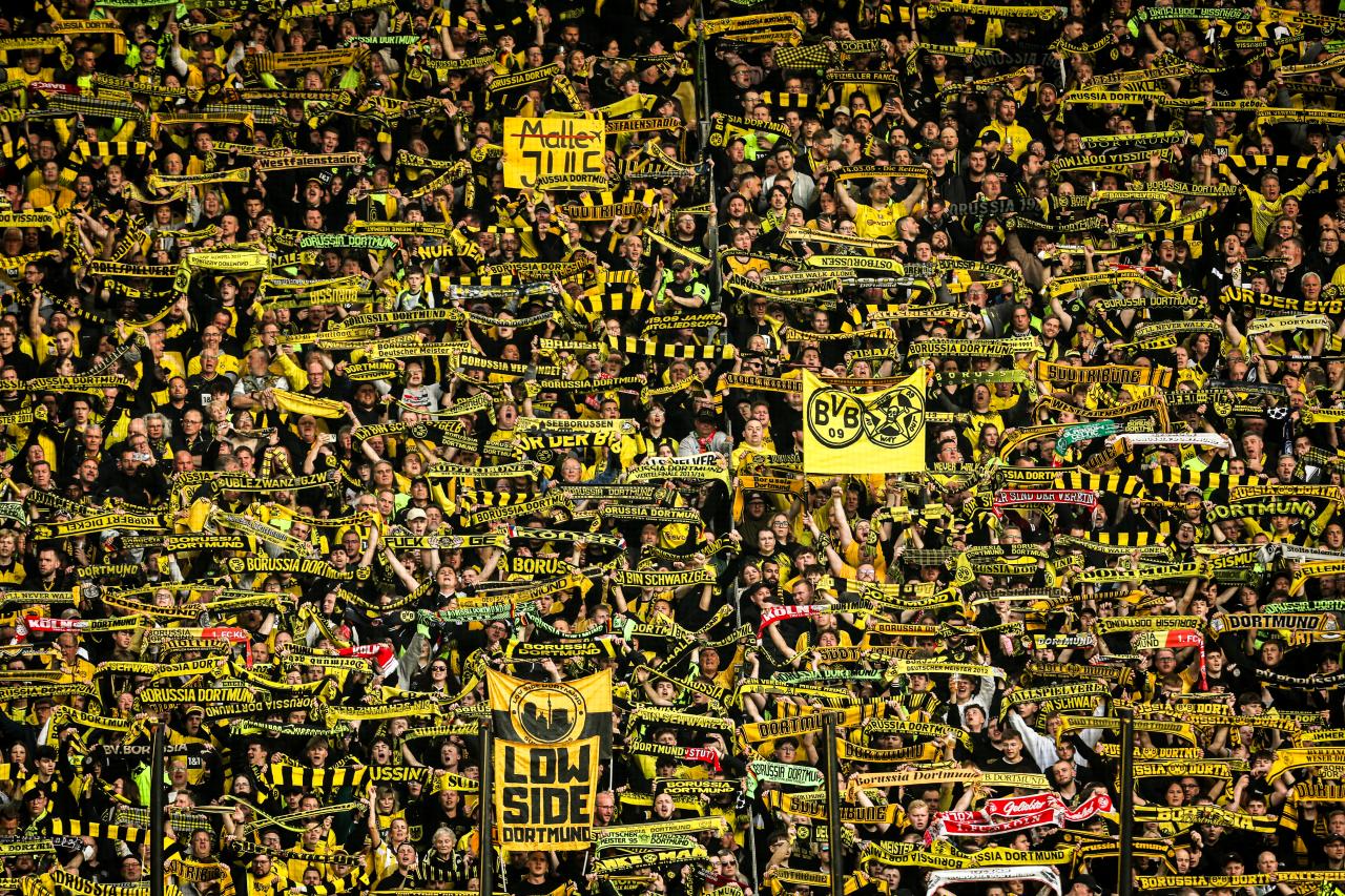 Dortmund and Leipzig vying for 16-year-old PSV Eindhoven star