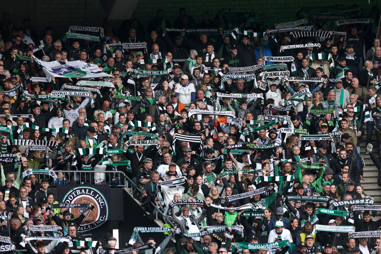 Official: Gladbach sign Swedish talent Mujevic