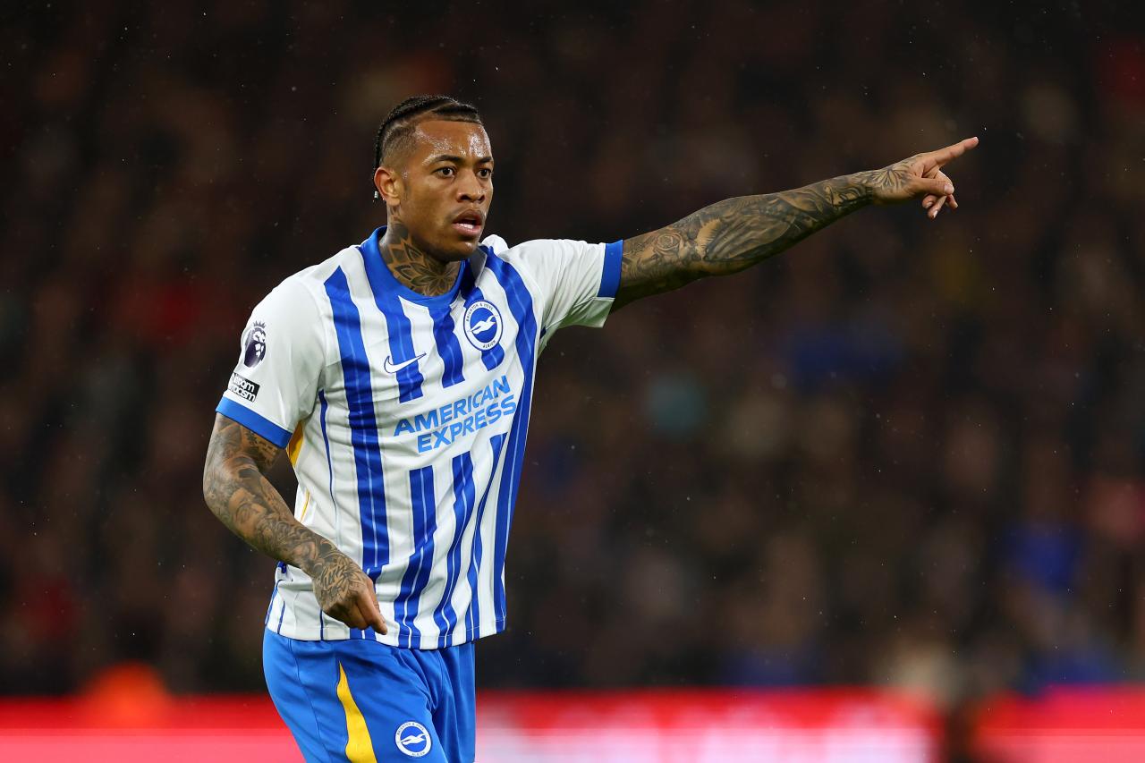Schalke in talks with Brighton's Brazilian centre-half Igor