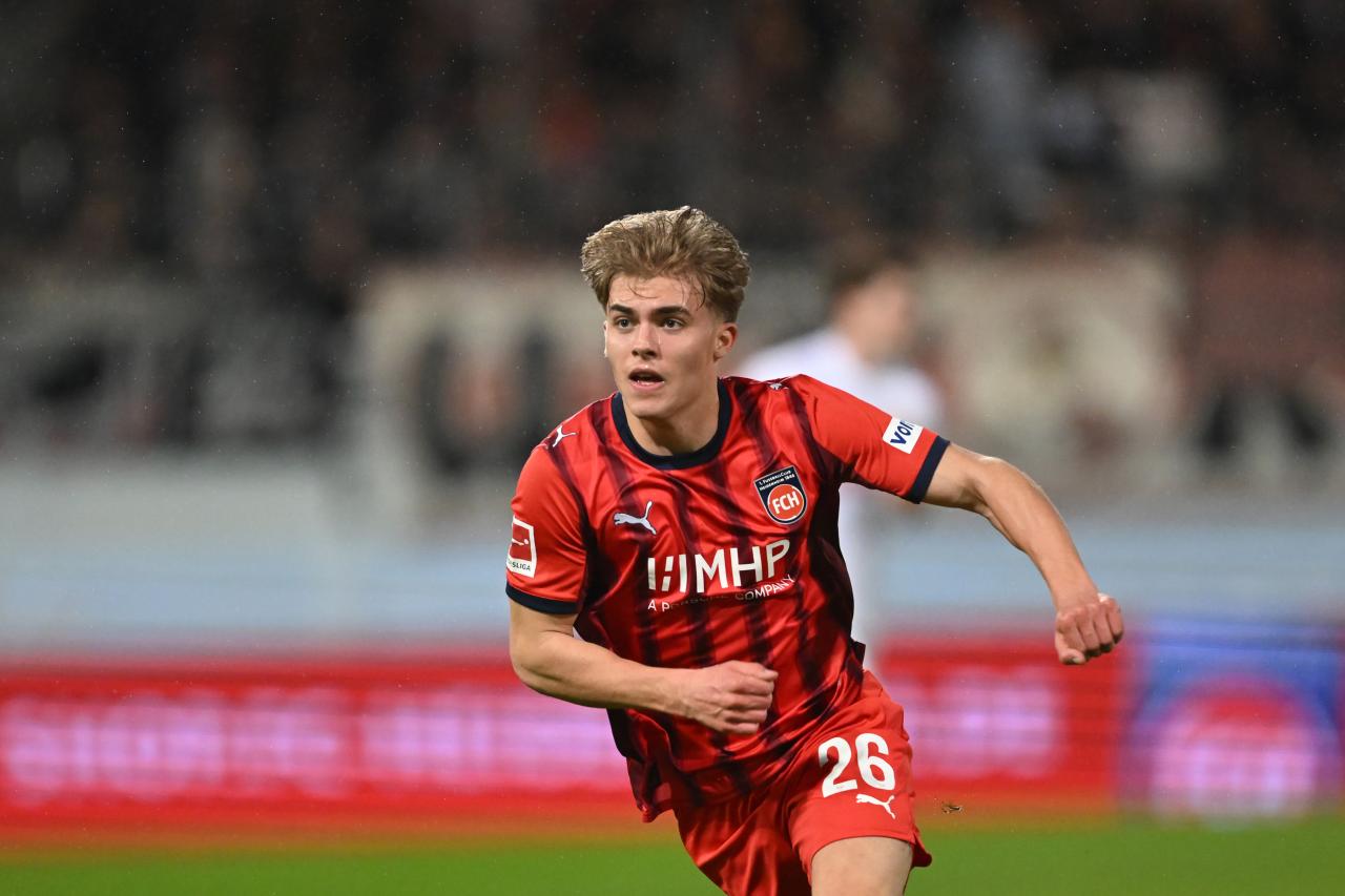 Augsburg planning move for Hennes Behrens
