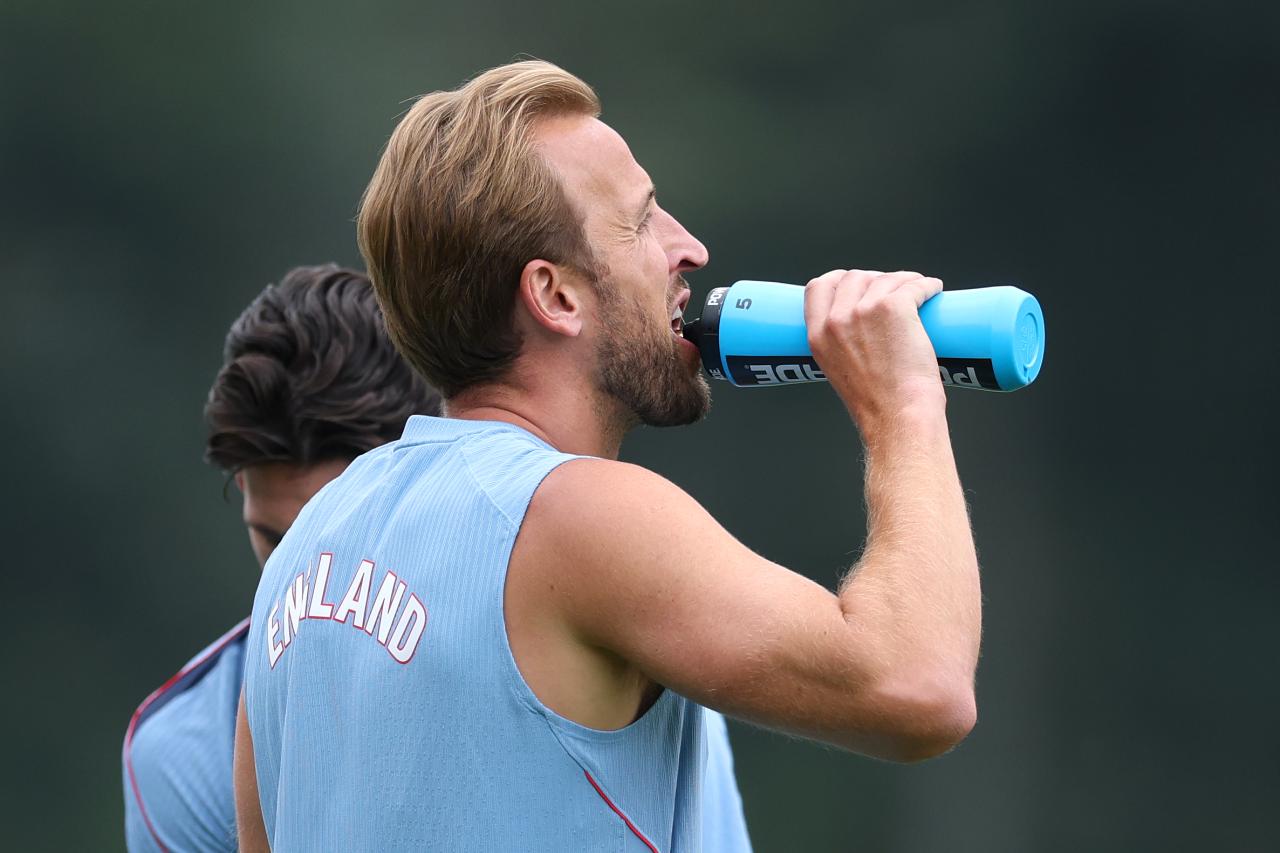 World Cup: Mexico host Harry Kane's England at the Azteca