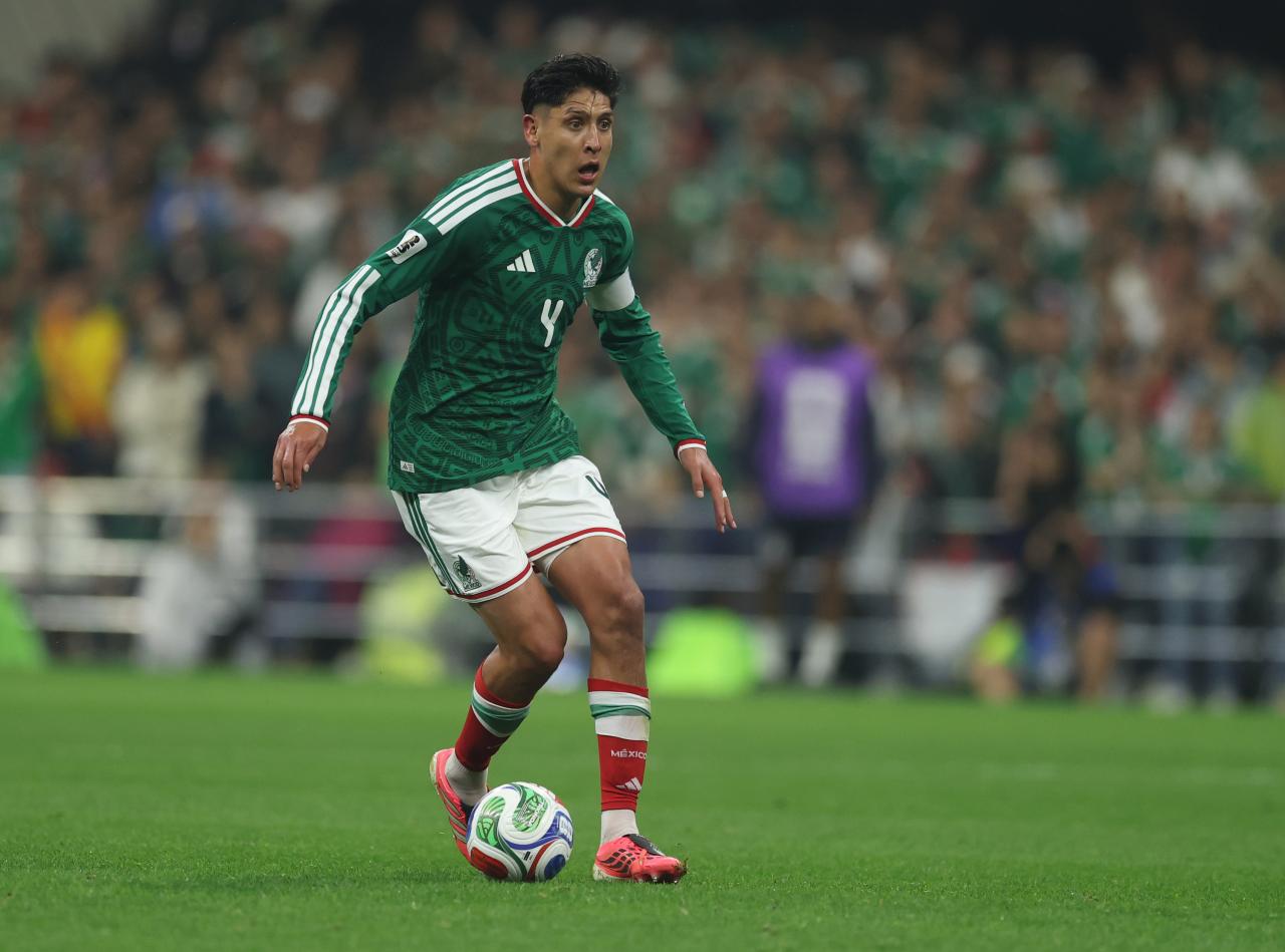 Köln reach agreement in principle for loan of West Ham's Edson Álvarez