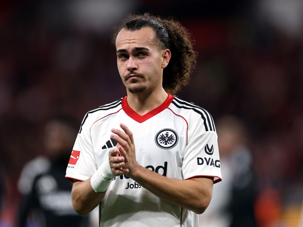 Leverkusen identify Frankfurt defender Theate as transfer target