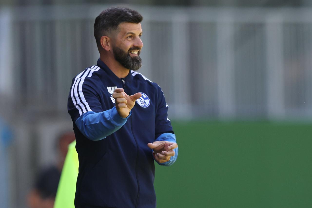Injuries to duo overshadow Schalke’s friendly victory
