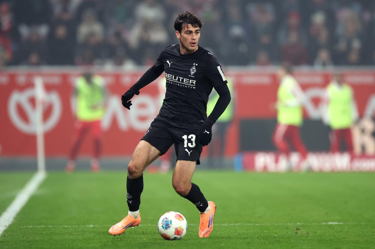 Gladbach open to Giovanni Reyna transfer as Strasbourg plan a move