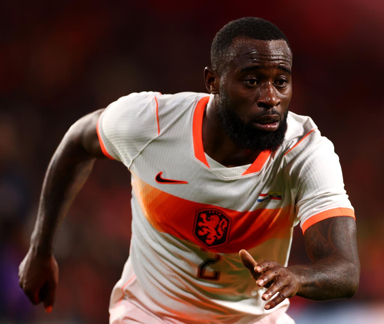 PSV enquire about loaning Geertruida as Leipzig prefer permanent deal