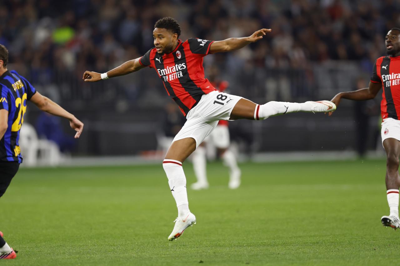 Dortmund and RB Leipzig join Barcelona in Nkunku race