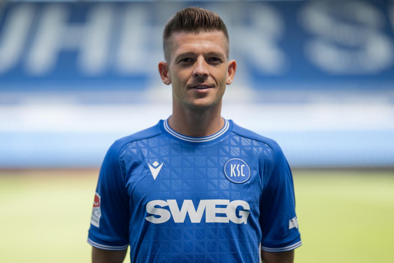 Karlsruhe prevent Pokal upset with comeback win over Preußen Münster